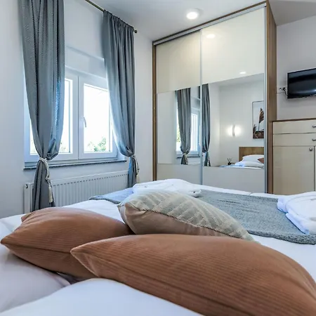 Sime By Interhome Vlasnovic