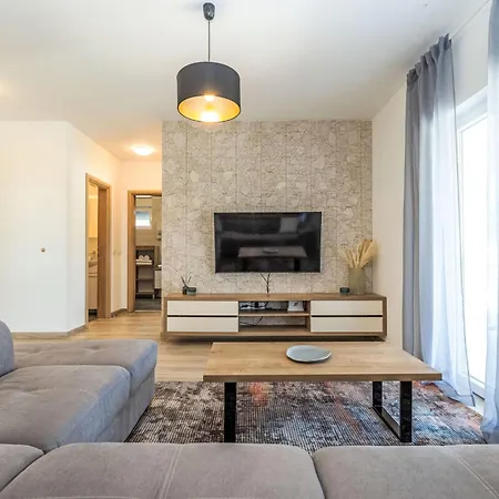 Tranquil Haven By Interhome Holiday home Vlasnovic