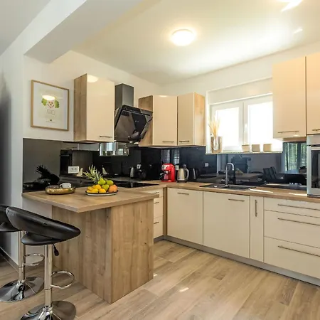 度假居 Sime By Interhome Vlasnovic